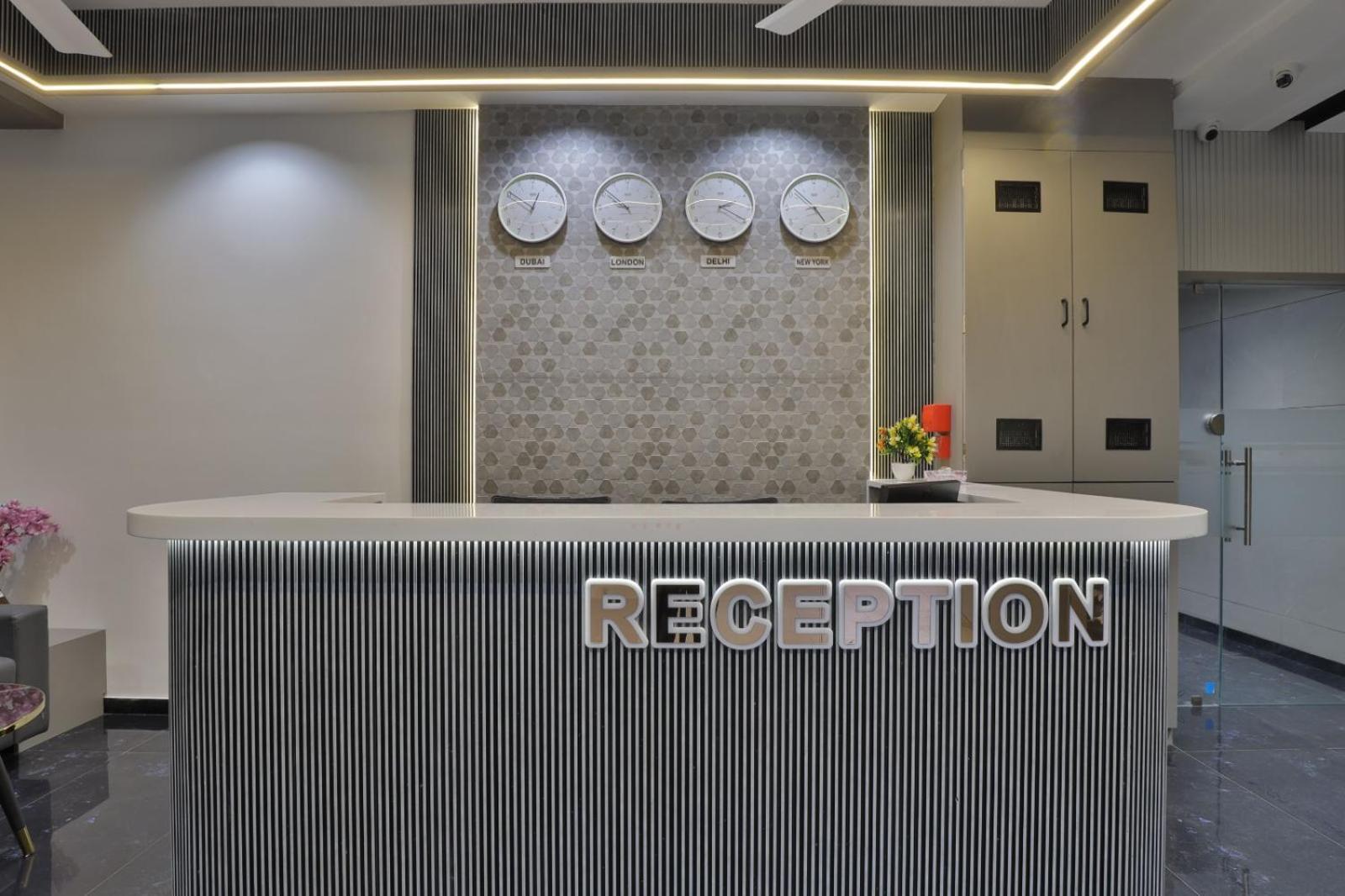 Hotel Legacy أحمد أباد المظهر الخارجي الصورة