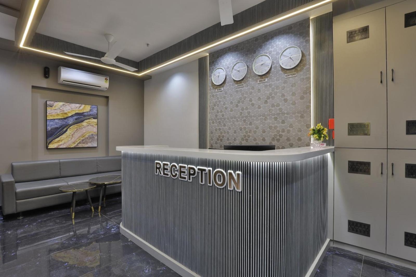 Hotel Legacy أحمد أباد المظهر الخارجي الصورة
