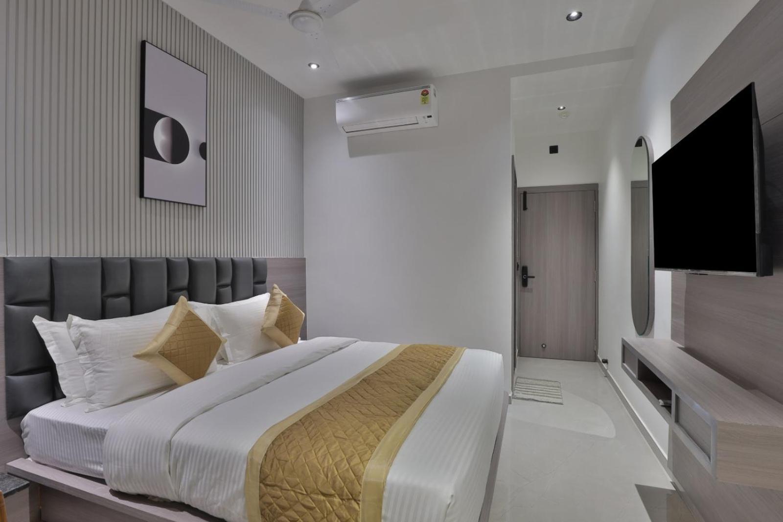 Hotel Legacy أحمد أباد المظهر الخارجي الصورة