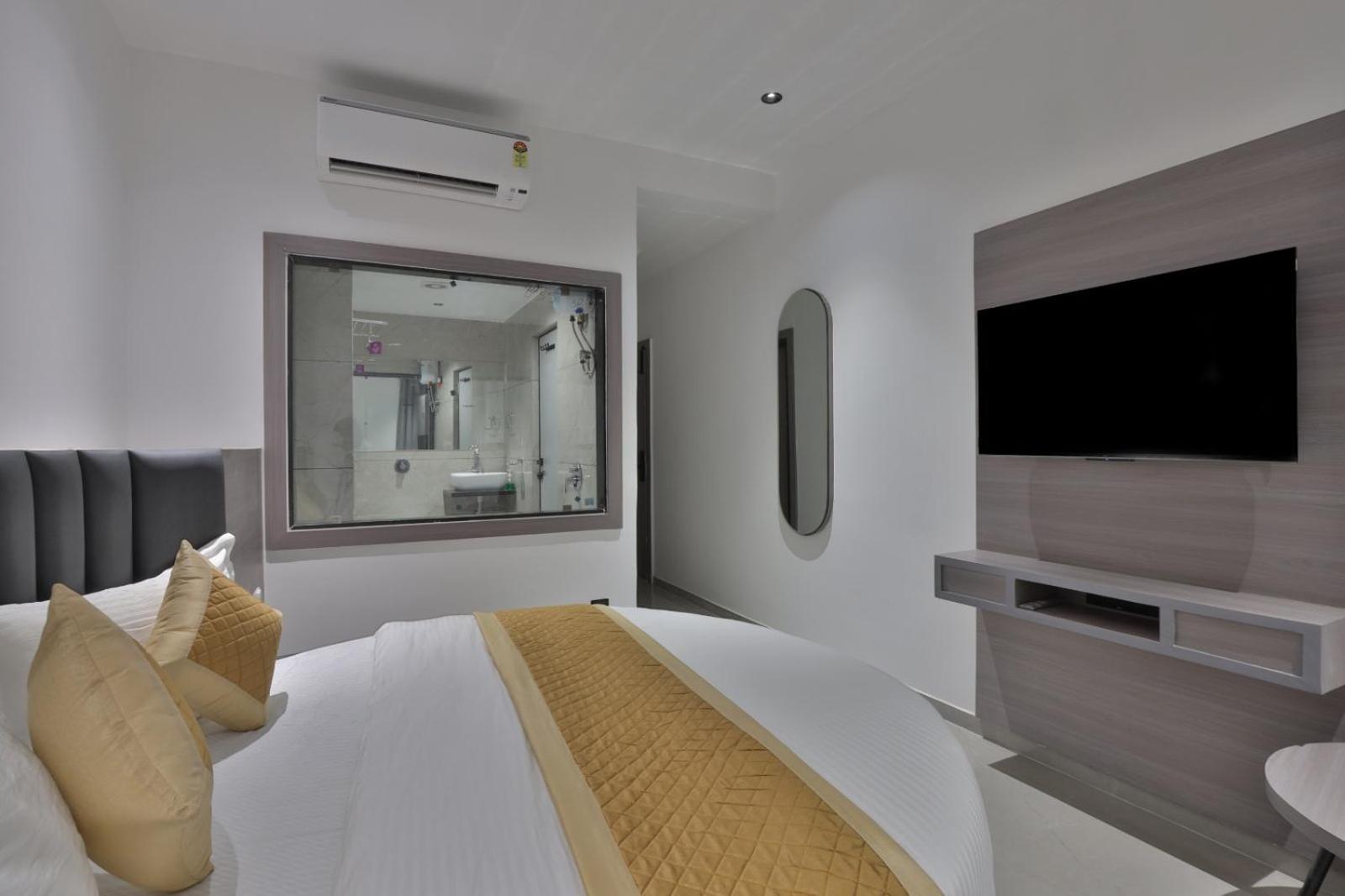 Hotel Legacy أحمد أباد المظهر الخارجي الصورة