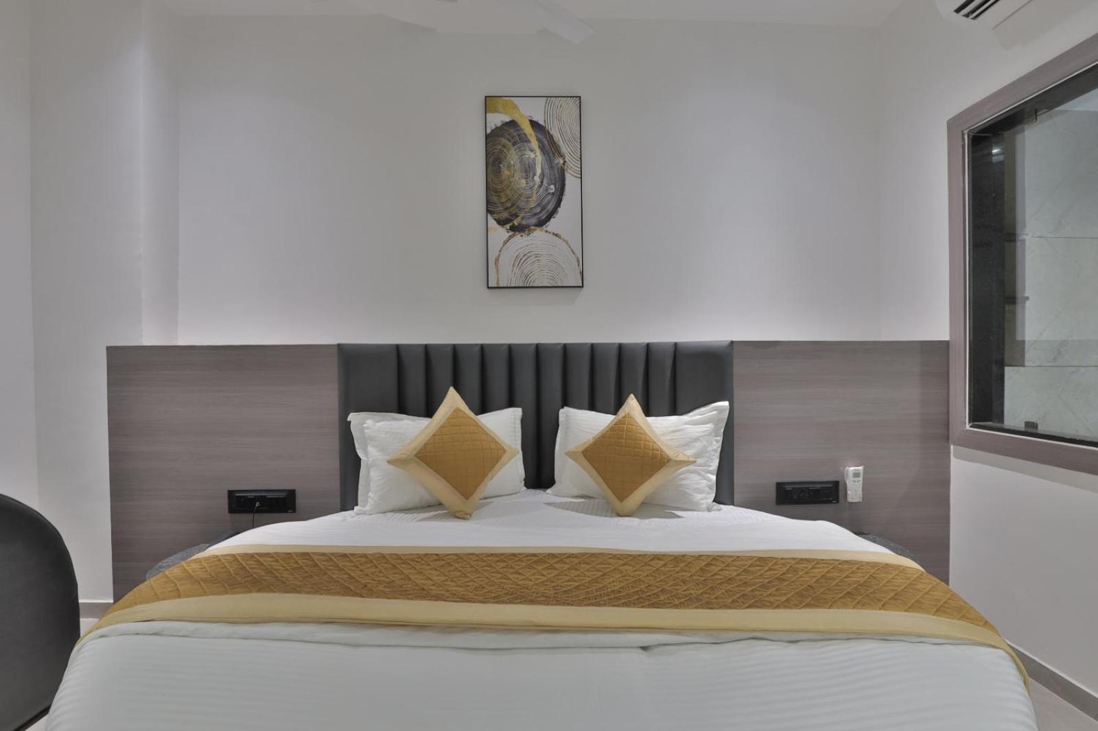 Hotel Legacy أحمد أباد المظهر الخارجي الصورة