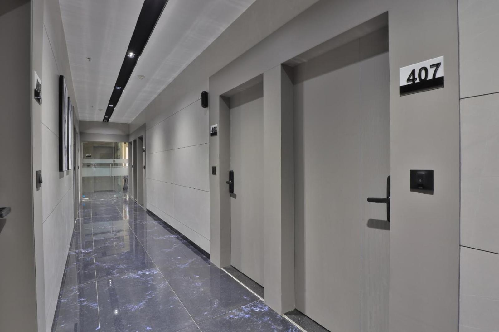 Hotel Legacy أحمد أباد المظهر الخارجي الصورة