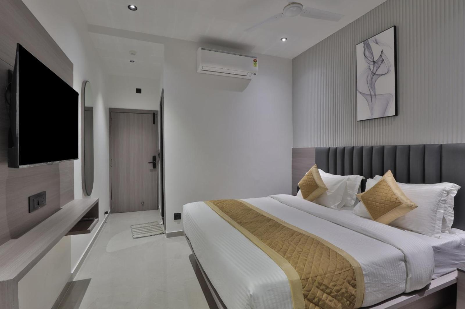 Hotel Legacy أحمد أباد المظهر الخارجي الصورة